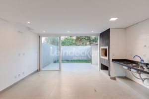 Casa para alugar com 203m², 3 dormitórios, 5 vagas no bairro Higienópolis em Porto Alegre - Foto 1