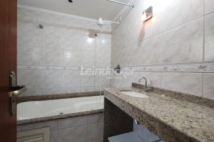 Casa para alugar com 97m², 2 dormitórios, 1 vaga no bairro Teresópolis em Porto Alegre - Foto 4