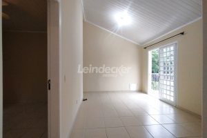 Casa para alugar com 97m², 2 dormitórios, 1 vaga no bairro Teresópolis em Porto Alegre - Foto 8