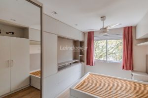 Apartamento para alugar com 72m², 2 dormitórios, 2 vagas no bairro Auxiliadora em Porto Alegre - Foto 12