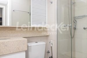 Apartamento para alugar com 72m², 2 dormitórios, 2 vagas no bairro Auxiliadora em Porto Alegre - Foto 18