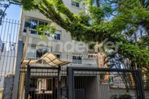 Apartamento para alugar com 72m², 2 dormitórios, 2 vagas no bairro Auxiliadora em Porto Alegre - Foto 22