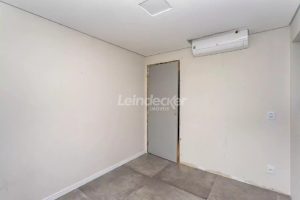 Sala para alugar com 73m², 1 vaga no bairro Cristal em Porto Alegre - Foto 19
