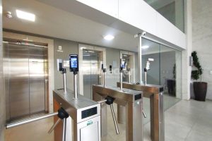 Sala para alugar com 73m², 1 vaga no bairro Cristal em Porto Alegre - Foto 23