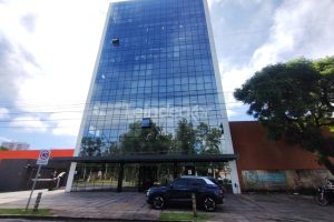 Sala para alugar com 73m², 1 vaga no bairro Cristal em Porto Alegre - Foto 27
