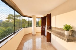 Apartamento para alugar com 230m², 3 dormitórios, 2 vagas no bairro Higienópolis em Porto Alegre - Foto 2