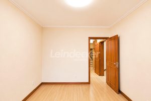 Apartamento para alugar com 230m², 3 dormitórios, 2 vagas no bairro Higienópolis em Porto Alegre - Foto 14