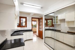 Apartamento para alugar com 230m², 3 dormitórios, 2 vagas no bairro Higienópolis em Porto Alegre - Foto 17