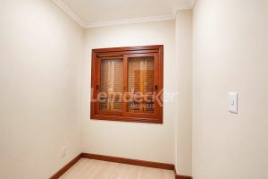 Apartamento para alugar com 230m², 3 dormitórios, 2 vagas no bairro Higienópolis em Porto Alegre - Foto 20