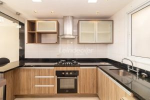 Apartamento para alugar com 93m², 2 dormitórios, 3 vagas no bairro Jardim Europa em Porto Alegre - Foto 9
