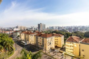 Apartamento para alugar com 93m², 2 dormitórios, 3 vagas no bairro Jardim Europa em Porto Alegre - Foto 14