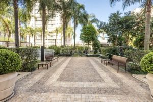 Apartamento para alugar com 93m², 2 dormitórios, 3 vagas no bairro Jardim Europa em Porto Alegre - Foto 34