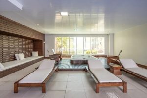 Apartamento para alugar com 93m², 2 dormitórios, 3 vagas no bairro Jardim Europa em Porto Alegre - Foto 44