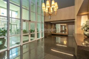 Apartamento para alugar com 93m², 2 dormitórios, 3 vagas no bairro Jardim Europa em Porto Alegre - Foto 48