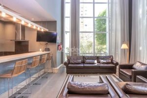 Apartamento para alugar com 93m², 2 dormitórios, 3 vagas no bairro Jardim Europa em Porto Alegre - Foto 53
