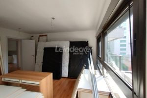 Apartamento para alugar com 154m², 3 dormitórios, 2 vagas no bairro Três Figueiras em Porto Alegre - Foto 20