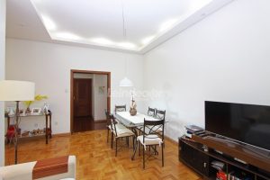Apartamento à venda com 132m², 3 dormitórios, 2 vagas no bairro Rio Branco em Porto Alegre - Foto 2
