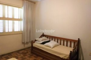 Apartamento à venda com 86m², 2 dormitórios no bairro Partenon em Porto Alegre - Foto 3