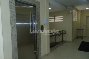 Apartamento à venda com 112m², 3 dormitórios no bairro Centro Histórico em Porto Alegre - Foto 2