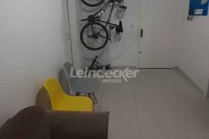 Apartamento à venda com 62m², 1 dormitório no bairro São Sebastião em Porto Alegre - Foto 2