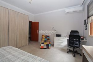 Apartamento à venda com 140m², 3 dormitórios, 1 suíte no bairro Rio Branco em Porto Alegre - Foto 4