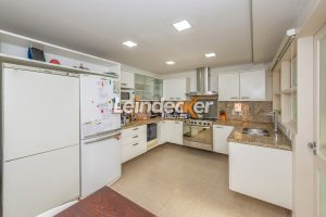 Casa em Condomínio à venda com 520m², 4 dormitórios, 4 suítes, 3 vagas no bairro Três Figueiras em Porto Alegre - Foto 11