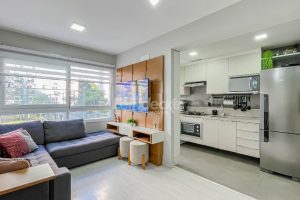 Apartamento à venda com 67m², 2 dormitórios, 1 suíte, 2 vagas no bairro Jardim Lindóia em Porto Alegre - Foto 3