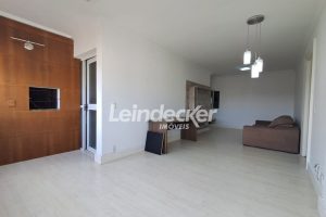 Apartamento à venda com 94m², 3 dormitórios, 1 suíte, 2 vagas no bairro Vila Ipiranga em Porto Alegre - Foto 2