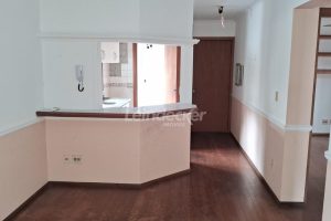 Apartamento à venda com 75m², 2 dormitórios, 1 suíte, 1 vaga no bairro Petrópolis em Porto Alegre - Foto 2