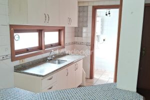 Apartamento à venda com 75m², 2 dormitórios, 1 suíte, 1 vaga no bairro Petrópolis em Porto Alegre - Foto 4