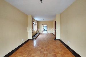 Casa à venda com 300m², 6 dormitórios, 2 suítes, 2 vagas no bairro Tristeza em Porto Alegre - Foto 3