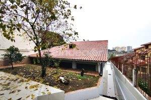 Casa à venda com 300m², 6 dormitórios, 2 suítes, 2 vagas no bairro Tristeza em Porto Alegre - Foto 12