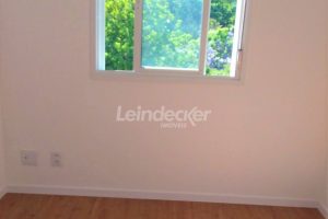 Apartamento à venda com 53m², 2 dormitórios, 1 suíte, 1 vaga no bairro Azenha em Porto Alegre - Foto 3