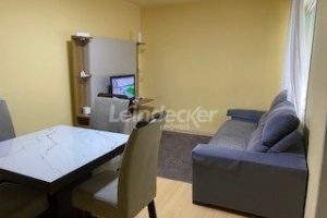 Apartamento à venda com 82m², 2 dormitórios, 1 suíte, 1 vaga no bairro Petrópolis em Porto Alegre - Foto 2