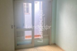 Casa à venda com 219m², 3 dormitórios, 6 vagas no bairro Passo d'Areia em Porto Alegre - Foto 8