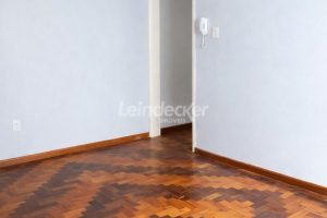 Apartamento à venda com 83m², 2 dormitórios no bairro Auxiliadora em Porto Alegre - Foto 1