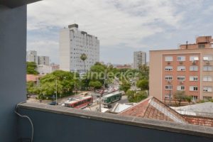 Apartamento à venda com 73m², 2 dormitórios no bairro Farroupilha em Porto Alegre - Foto 8