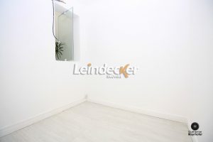 Casa à venda com 485m², 5 dormitórios, 2 suítes, 3 vagas no bairro Auxiliadora em Porto Alegre - Foto 32