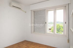Apartamento à venda com 57m², 2 dormitórios no bairro Passo d'Areia em Porto Alegre - Foto 4