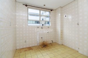 Apartamento à venda com 42m², 1 dormitório no bairro Azenha em Porto Alegre - Foto 4