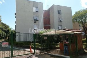 Apartamento à venda com 53m², 2 dormitórios no bairro Menino Deus em Porto Alegre - Foto 1