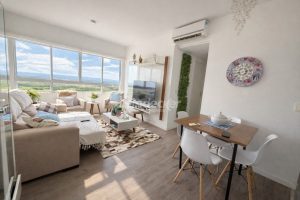 Apartamento à venda com 48m², 2 dormitórios, 1 vaga no bairro Morro Santana em Porto Alegre - Foto 2