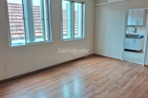 Apartamento à venda com 94m², 3 dormitórios no bairro Petrópolis em Porto Alegre - Foto 2