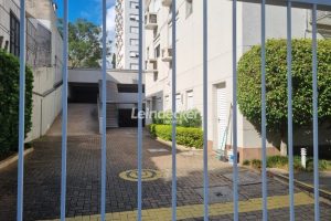 Apartamento à venda com 102m², 3 dormitórios, 1 suíte, 2 vagas no bairro Auxiliadora em Porto Alegre - Foto 3