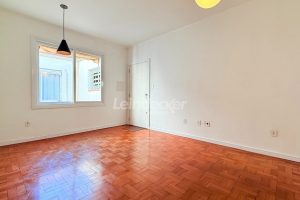 Apartamento à venda com 57m², 2 dormitórios no bairro Bom Fim em Porto Alegre - Foto 4