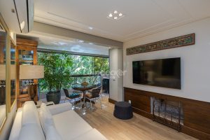 Apartamento à venda com 110m², 3 dormitórios, 1 suíte, 2 vagas no bairro Auxiliadora em Porto Alegre - Foto 2