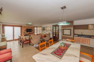 Cobertura à venda com 233m², 3 dormitórios, 1 suíte, 2 vagas no bairro Mont Serrat em Porto Alegre - Foto 2