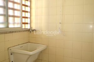 Apartamento à venda com 58m², 2 dormitórios, 1 vaga no bairro Jardim do Salso em Porto Alegre - Foto 19