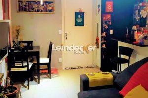 Apartamento à venda com 59m², 2 dormitórios, 1 suíte, 1 vaga no bairro Teresópolis em Porto Alegre - Foto 3