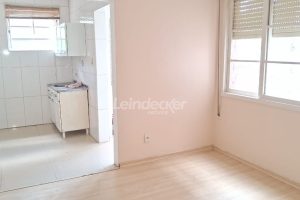 Apartamento à venda com 67m², 3 dormitórios, 1 vaga no bairro Teresópolis em Porto Alegre - Foto 3